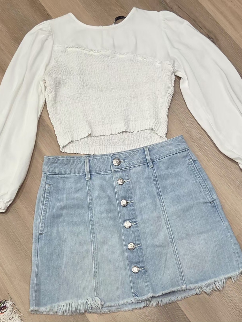 American Eagle Outfitters Denim Mini Skirt Zara Top Sz 2 / Med